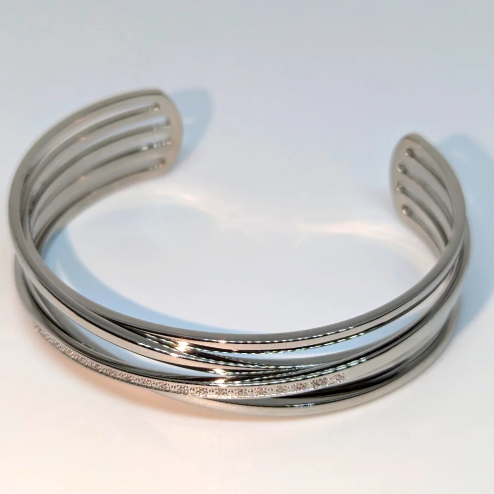 Two Beautiful Bracelets - Picture 2 of 8